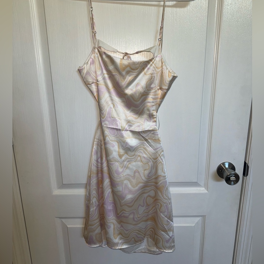 ✨NWT Elodie Marble Mini Dress✨